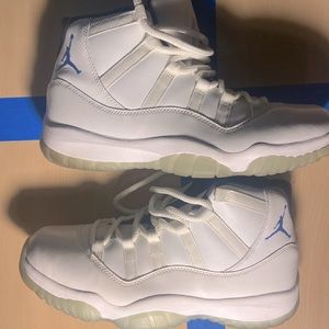 Size 9.5 - Jordan 11 Retro Legend Blue 2014